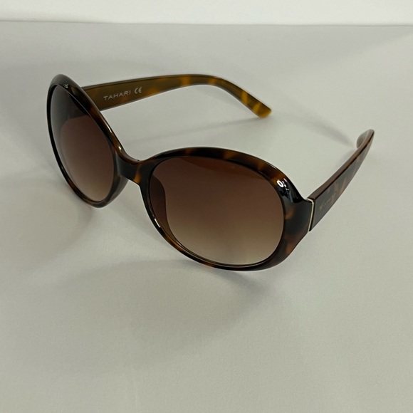 Tahari Oval Oversized Tortoise Shell Sunglasses - Picture 6 of 12